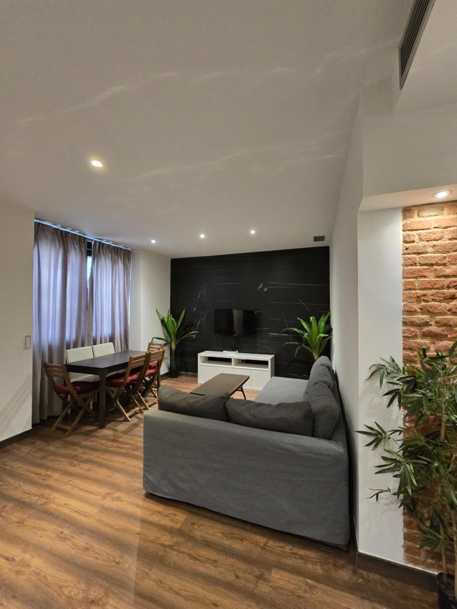 Apartamento Gfb17 Madrid Esterno foto